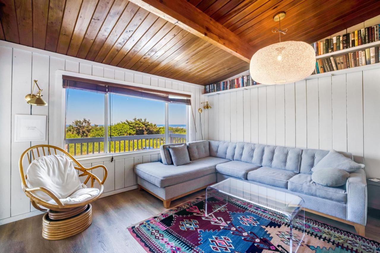 Cape Meares Beach Getaway Екстер'єр фото